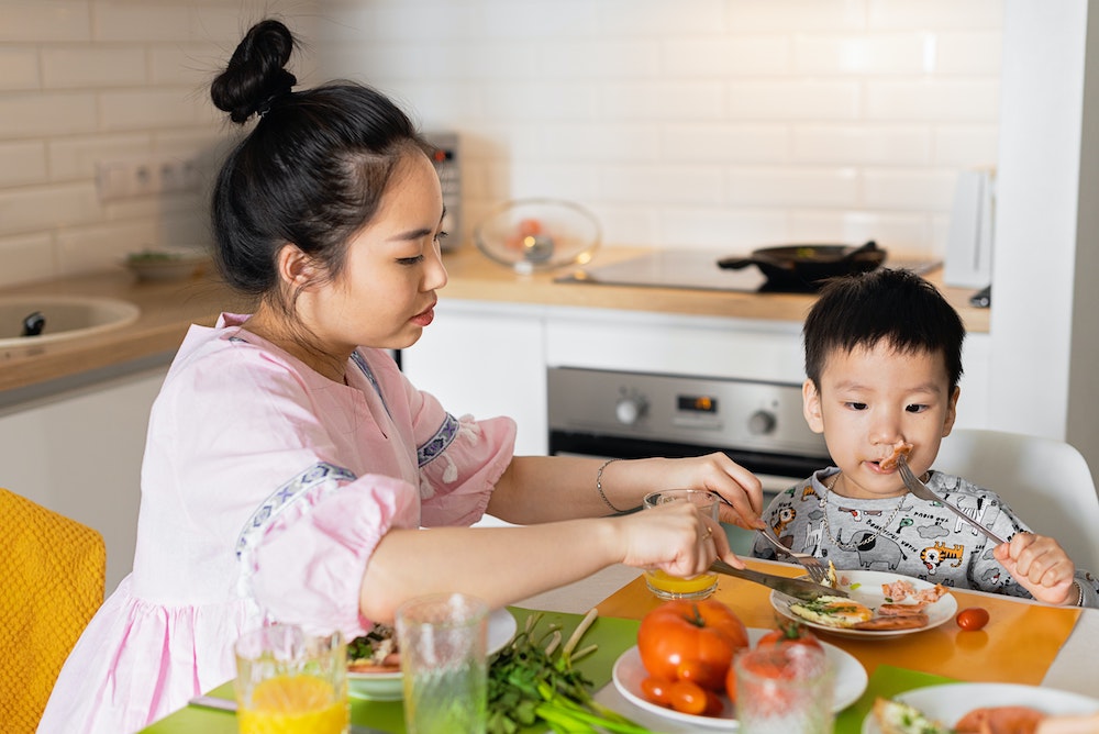 Feeding child